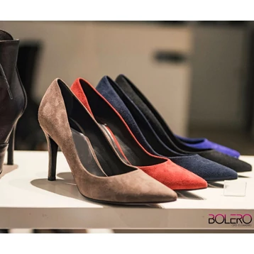 A női alkalmi cipők úgy öltöztetnek, akár az ékszerek