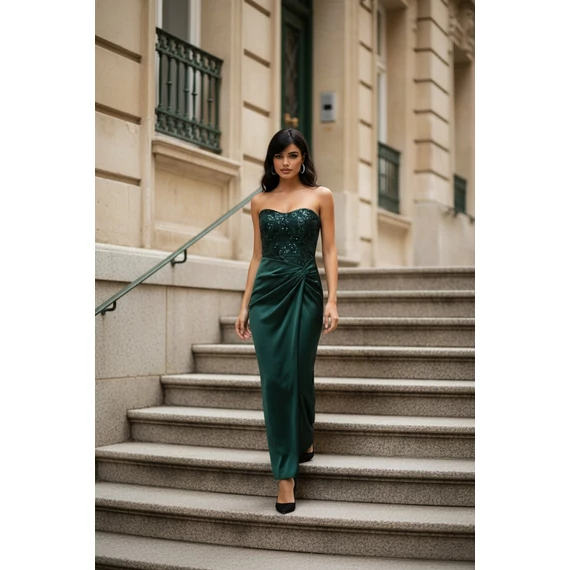 Pánt nélküli elegáns hosszú ruha smaragdzöld színben