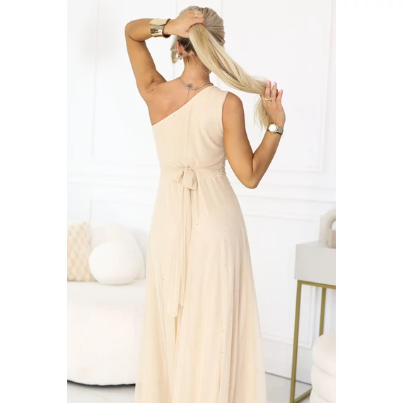 Félvállas hosszú elegáns ruha