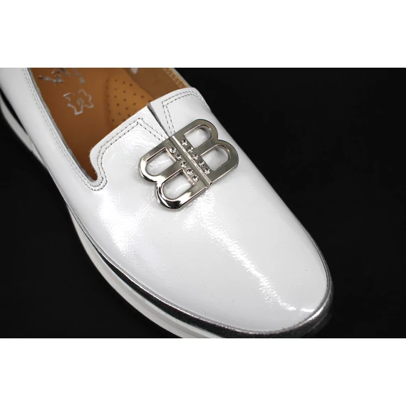 Betty női mokaszin fehér színben
