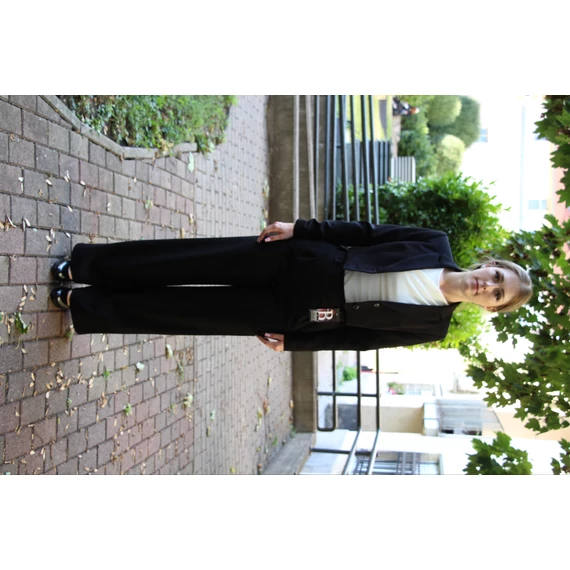 Gombos rövid kabátka